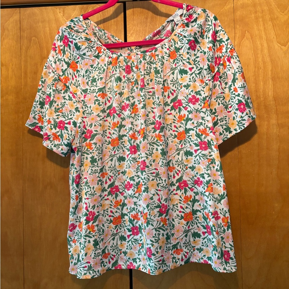 Croft & Barrow Cream Boxy Blouse with Peter Pan Collar